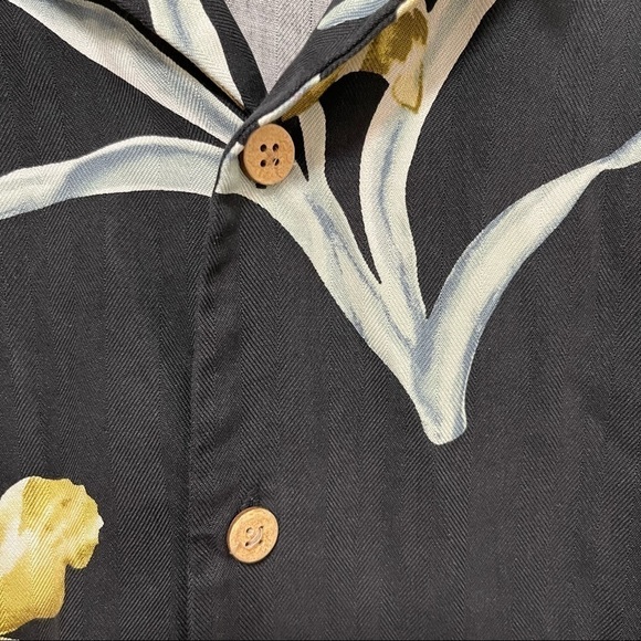HonoluluLulu 100% Silk Hawaiian Shirt Washable Silk Size medium - Picture 8 of 8